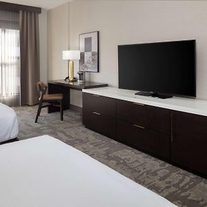 Deluxe Queen Room Two Queen Beds Non-Smoking